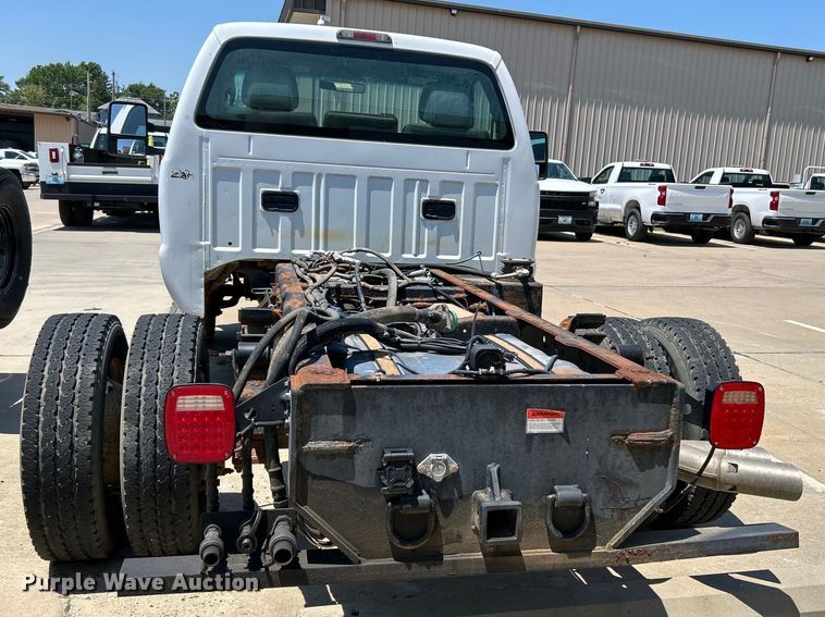 image for item EK4815 2012 Ford  F550 Super Duty XL  truck cab and chassis