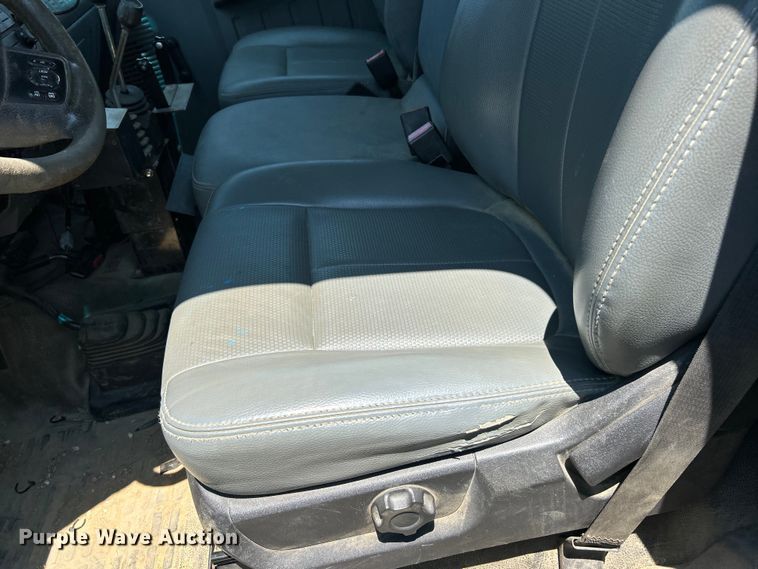 image for item EK4815 2012 Ford  F550 Super Duty XL  truck cab and chassis