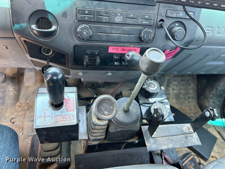 image for item EK4815 2012 Ford  F550 Super Duty XL  truck cab and chassis