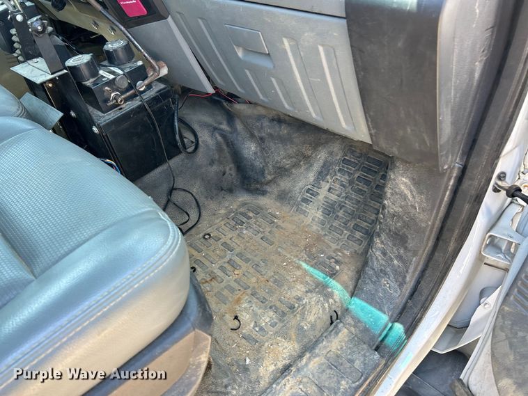 image for item EK4815 2012 Ford  F550 Super Duty XL  truck cab and chassis