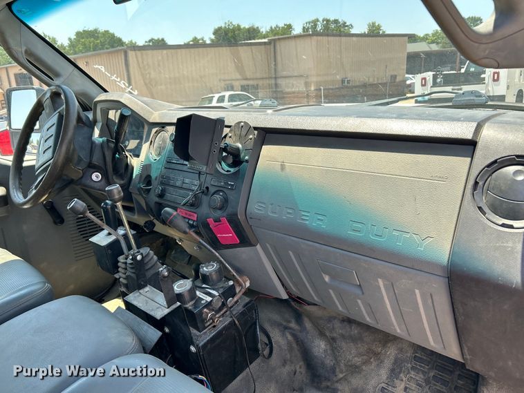 image for item EK4815 2012 Ford  F550 Super Duty XL  truck cab and chassis