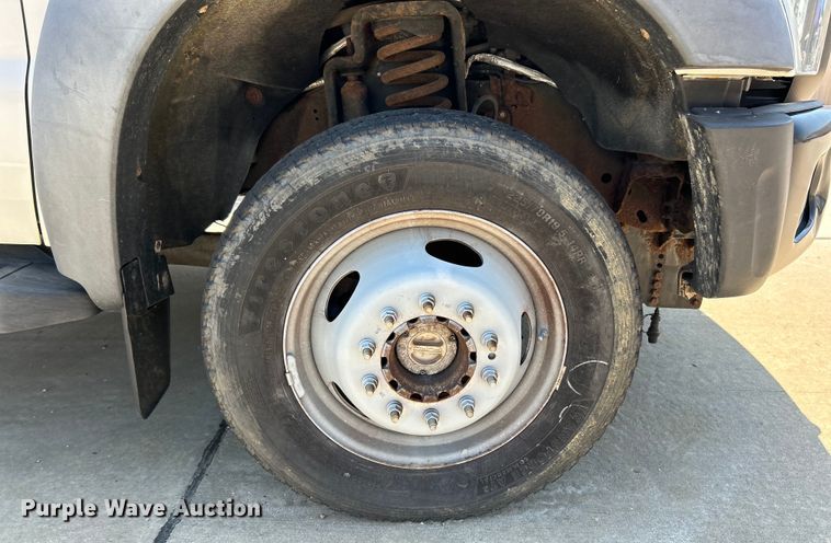 image for item EK4815 2012 Ford  F550 Super Duty XL  truck cab and chassis