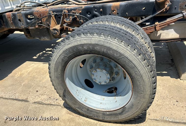 image for item EK4815 2012 Ford  F550 Super Duty XL  truck cab and chassis