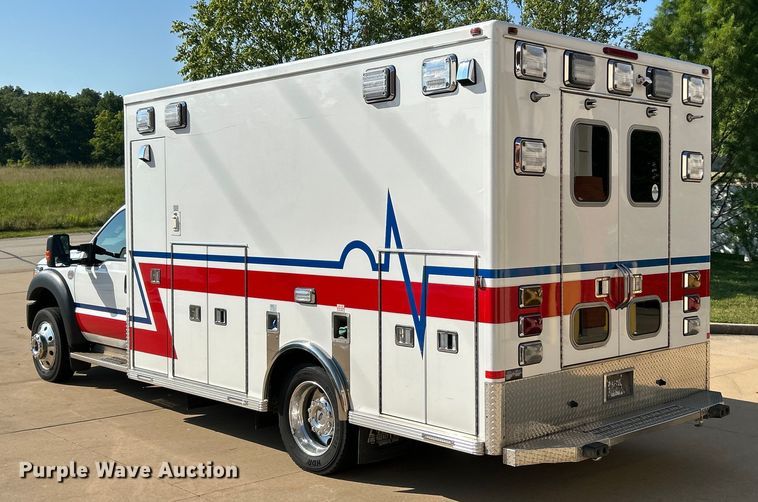 image for item EK4825 2016 Ford F450 Super Duty XLT ambulance