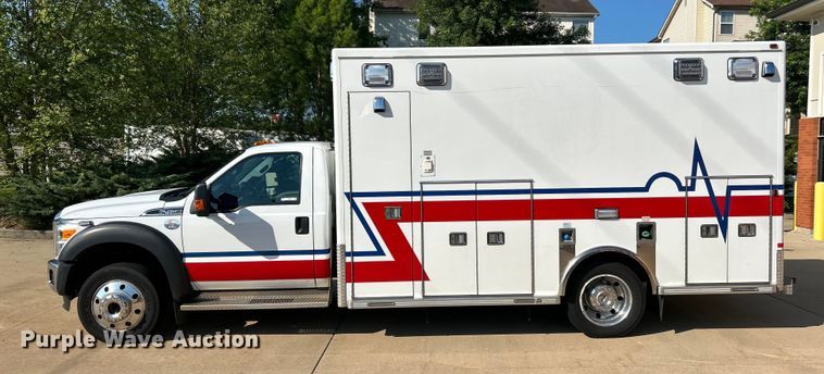 image for item EK4825 2016 Ford F450 Super Duty XLT ambulance