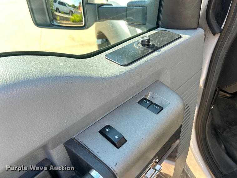 image for item EK4825 2016 Ford F450 Super Duty XLT ambulance