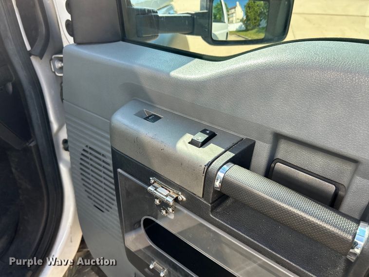 image for item EK4825 2016 Ford F450 Super Duty XLT ambulance