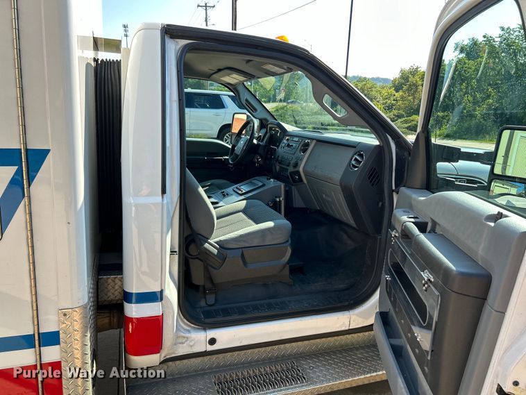 image for item EK4825 2016 Ford F450 Super Duty XLT ambulance