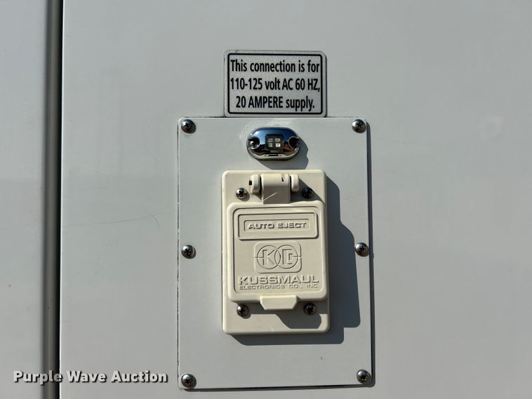 image for item EK4825 2016 Ford F450 Super Duty XLT ambulance