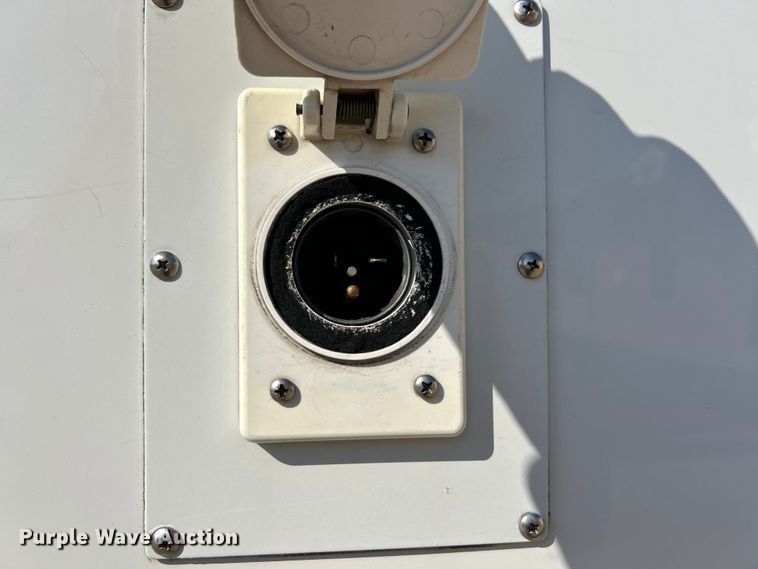 image for item EK4825 2016 Ford F450 Super Duty XLT ambulance