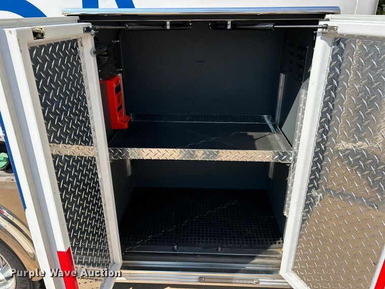 image for item EK4825 2016 Ford F450 Super Duty XLT ambulance