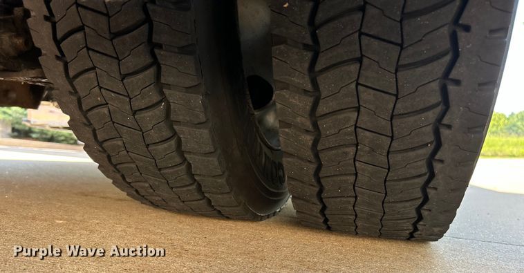 image for item EK4825 2016 Ford F450 Super Duty XLT ambulance