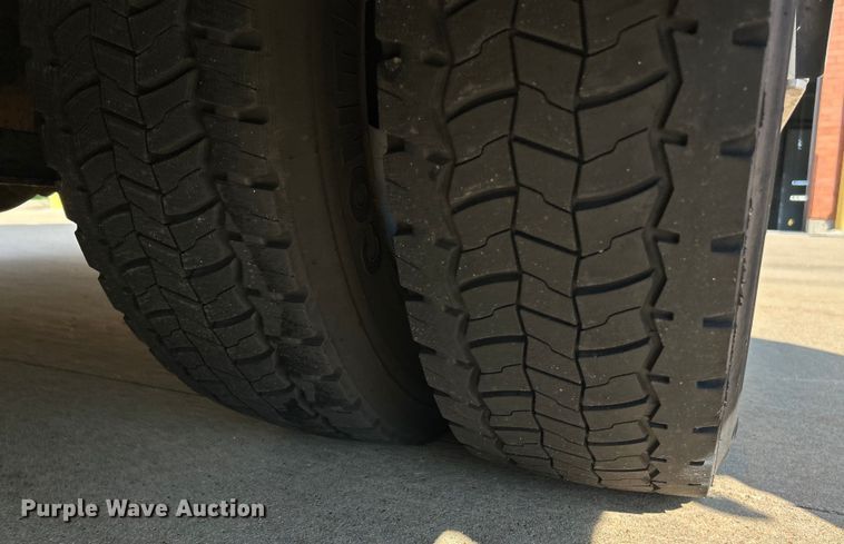 image for item EK4825 2016 Ford F450 Super Duty XLT ambulance