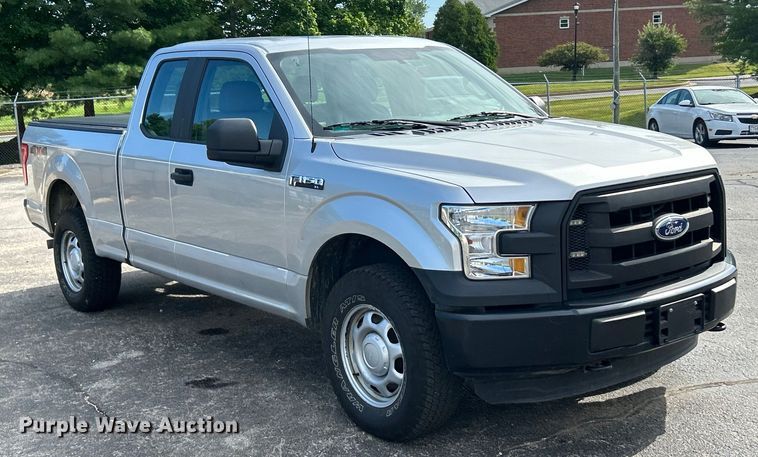 image for item EK4837 2015 Ford F150 XL SuperCab pickup truck