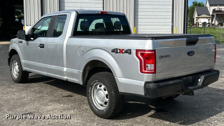 image for item EK4837 2015 Ford F150 XL SuperCab pickup truck