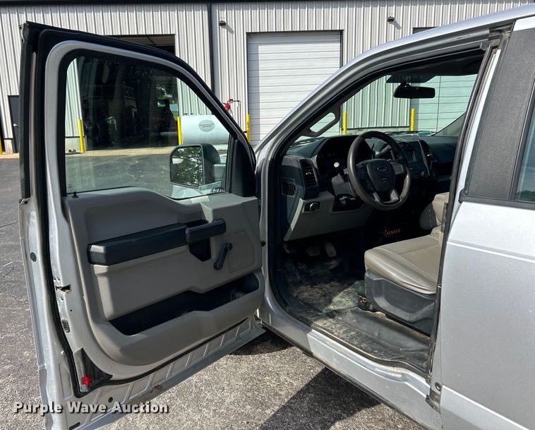 image for item EK4837 2015 Ford F150 XL SuperCab pickup truck