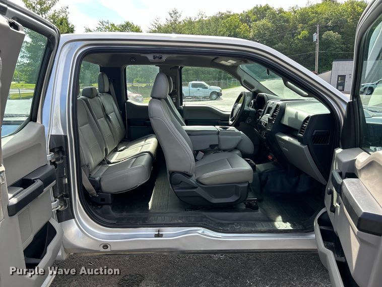 image for item EK4837 2015 Ford F150 XL SuperCab pickup truck