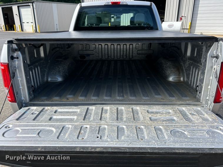 image for item EK4837 2015 Ford F150 XL SuperCab pickup truck