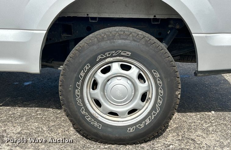 image for item EK4837 2015 Ford F150 XL SuperCab pickup truck