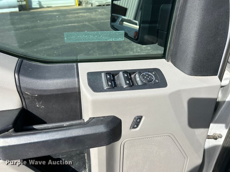 image for item EK4839 2018 Ford F150 XL SuperCab pickup truck