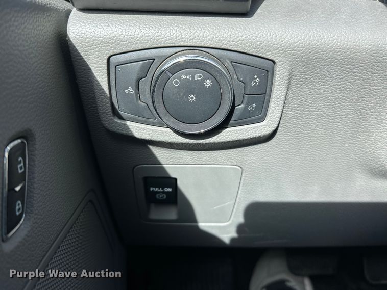 image for item EK4839 2018 Ford F150 XL SuperCab pickup truck