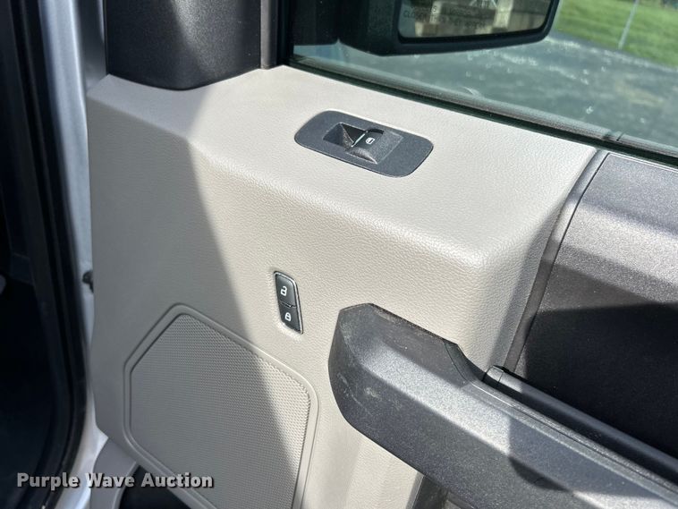 image for item EK4839 2018 Ford F150 XL SuperCab pickup truck