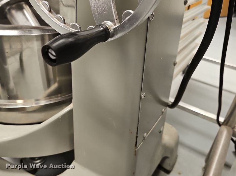 image for item EK5712 Globe  SP60 mixer