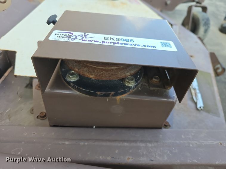 image for item EK5986 Grasshopper 723K mower deck