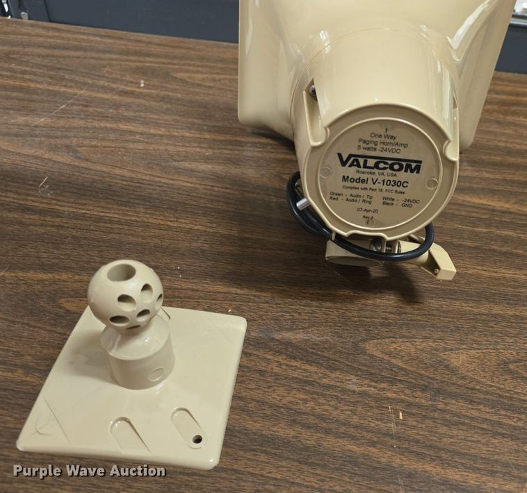 image for item EK5996 Valcom  horn