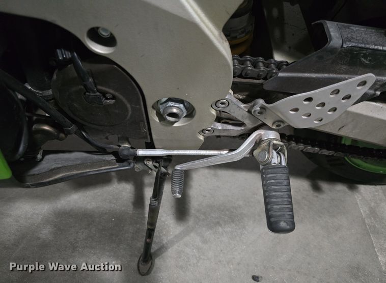 image for item EK6072 2000 Kawasaki  Ninja ZX9R motorcycle