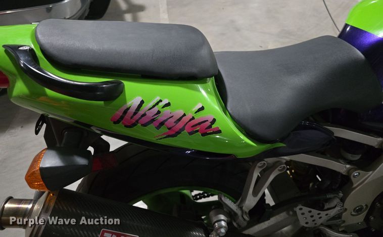 image for item EK6072 2000 Kawasaki  Ninja ZX9R motorcycle