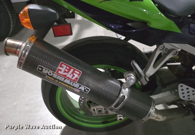 image for item EK6072 2000 Kawasaki  Ninja ZX9R motorcycle