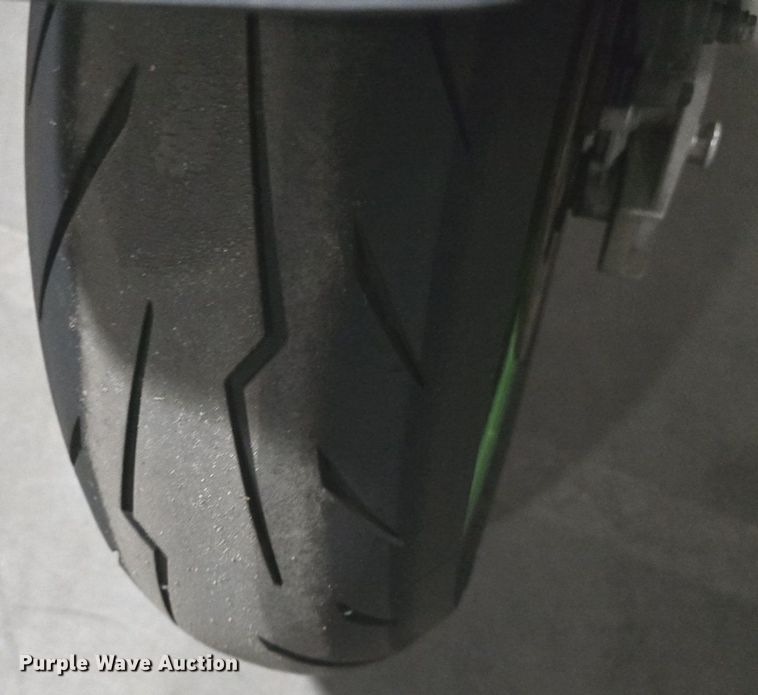 image for item EK6072 2000 Kawasaki  Ninja ZX9R motorcycle