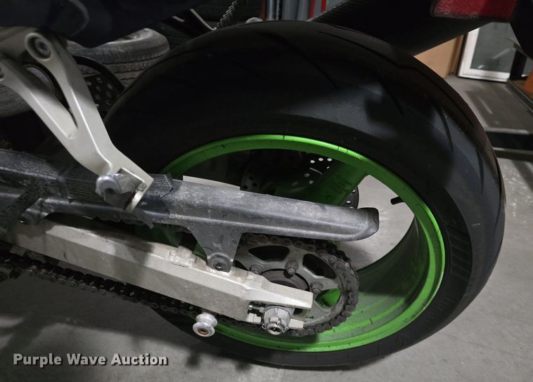 image for item EK6072 2000 Kawasaki  Ninja ZX9R motorcycle