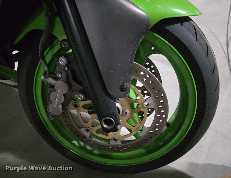 image for item EK6072 2000 Kawasaki  Ninja ZX9R motorcycle