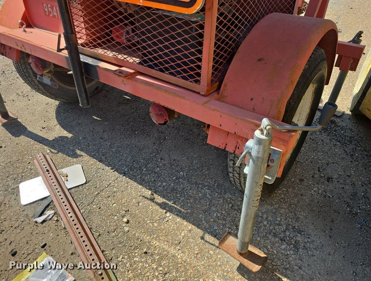 image for item EK6080 Wanco arrow board trailer