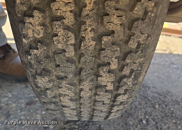 image for item EK6080 Wanco arrow board trailer