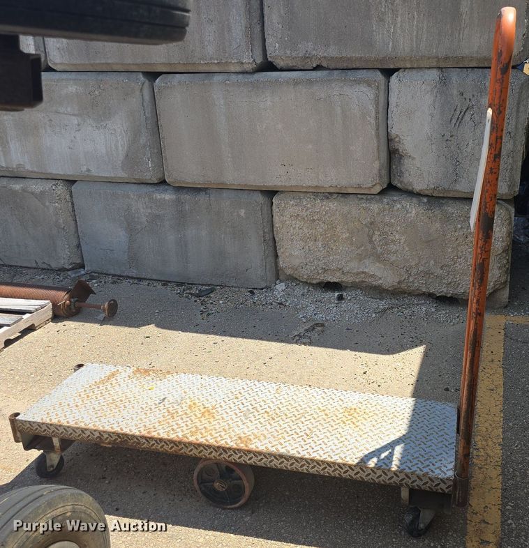 image for item EK6085 Building materials