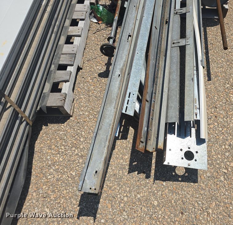 image for item EK6085 Building materials