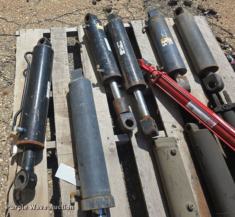 image for item EK6086 (10) hydraulic cylinders