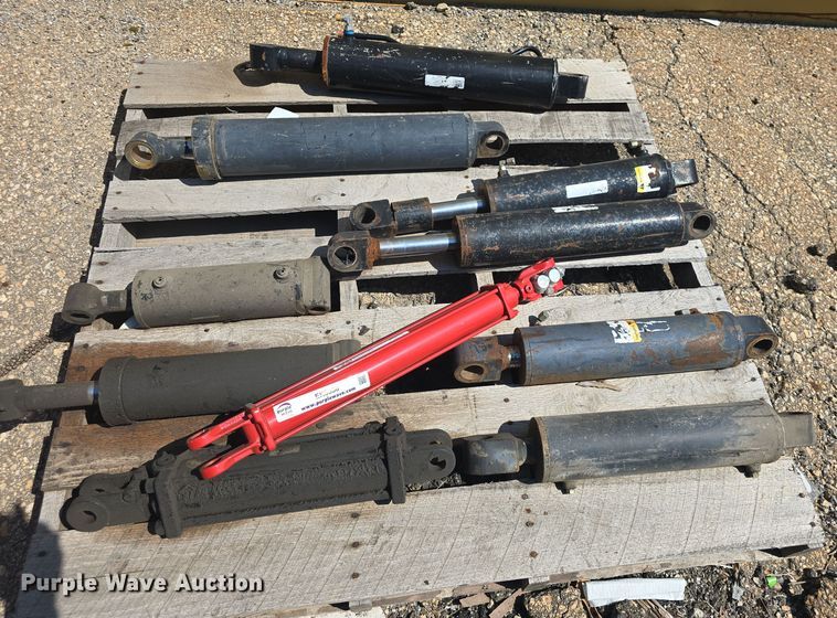 image for item EK6086 (10) hydraulic cylinders