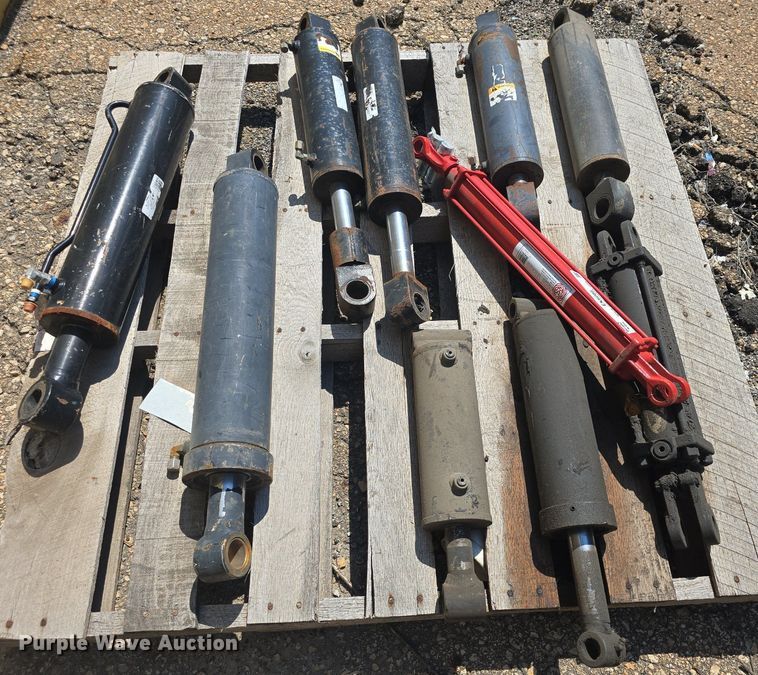 image for item EK6086 (10) hydraulic cylinders