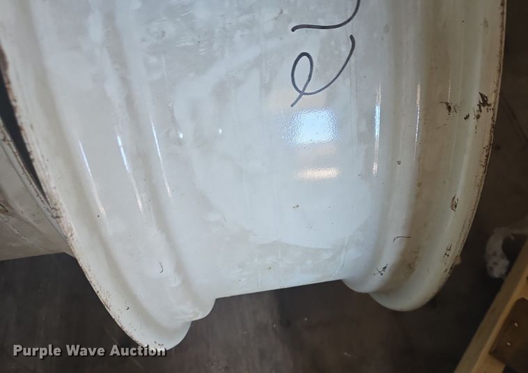 image for item EK6090 (2) New Holland TS110 wheels