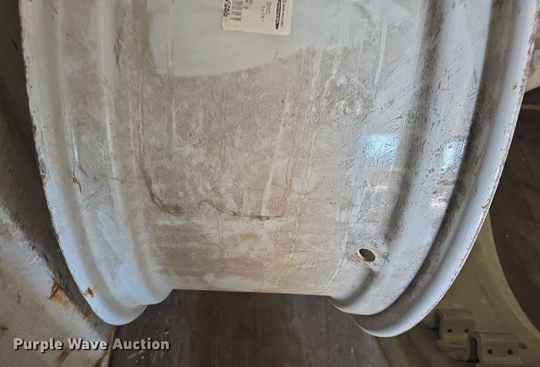 image for item EK6090 (2) New Holland TS110 wheels