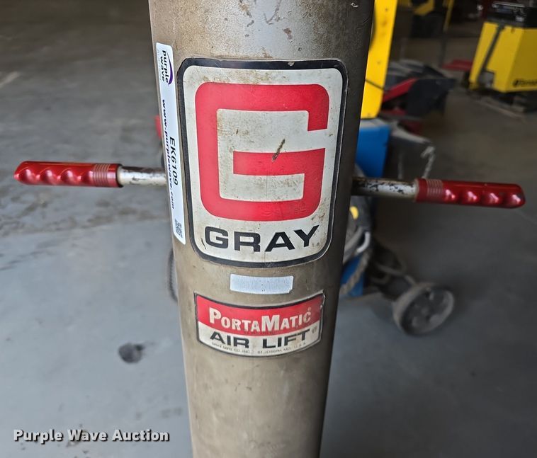 image for item EK6109 Gray  PortaMatic jack