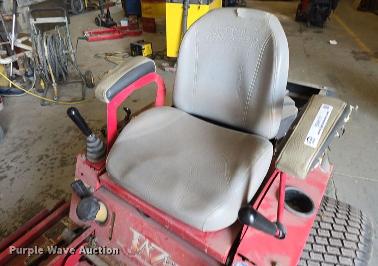 image for item EK6111 2011 Country Clipper Jazee Pro ZTR lawn mower