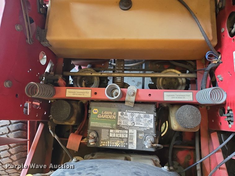 image for item EK6111 2011 Country Clipper Jazee Pro ZTR lawn mower