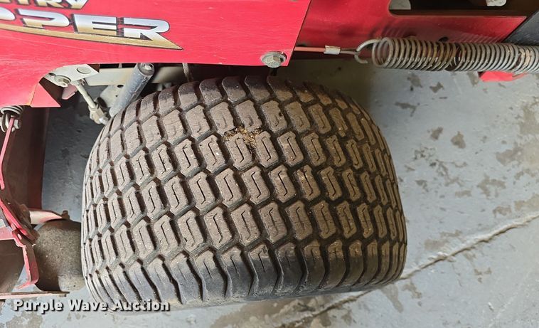 image for item EK6111 2011 Country Clipper Jazee Pro ZTR lawn mower