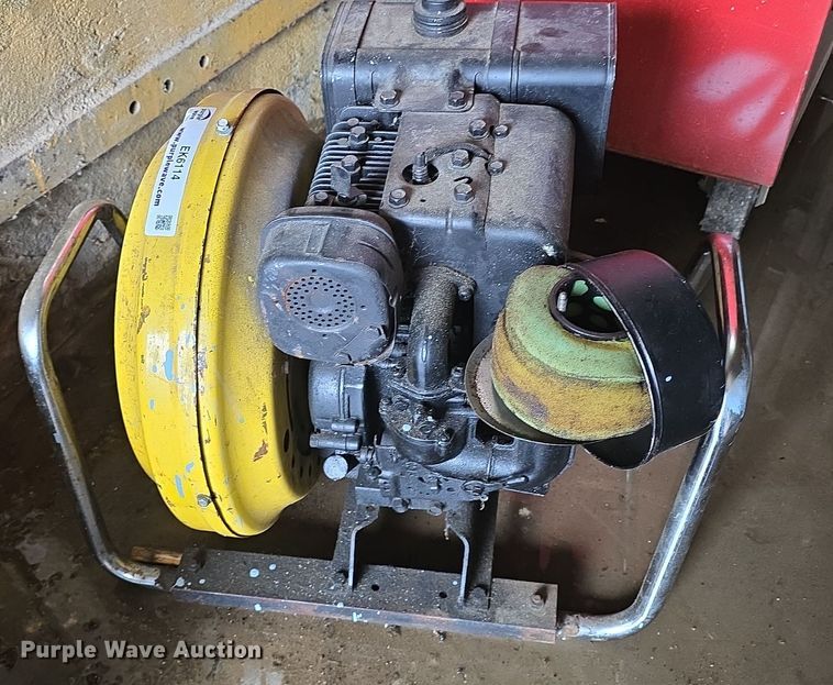 image for item EK6114 McCulloch Mite-E-lit generator