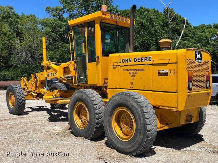 image for item EK8636 1990 John Deere 772B-H motor grader